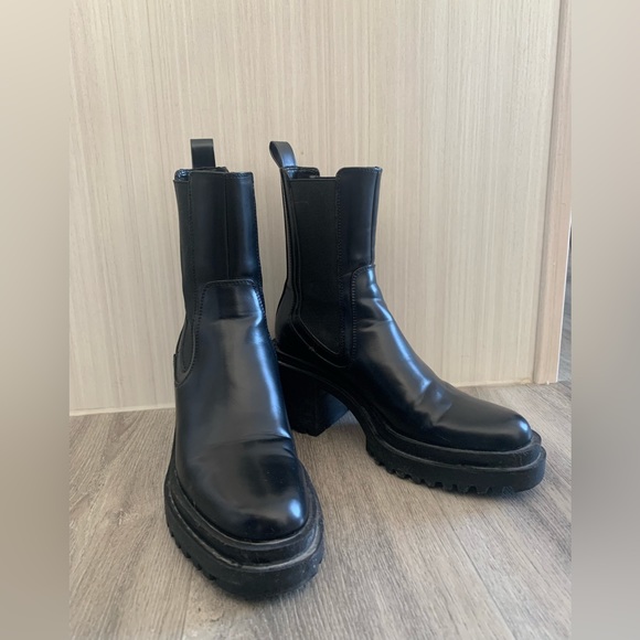 Lug Boots - Picture 1 of 4